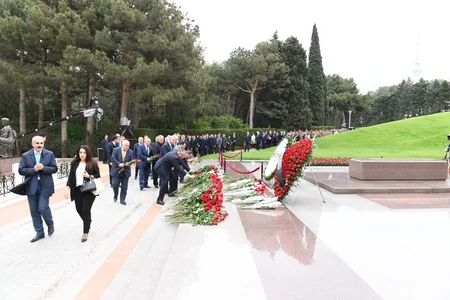 Dövlət Komitəsində Heydər Əliyevin 100 illik yubileyinə həsr olunan tədbir keçirilib