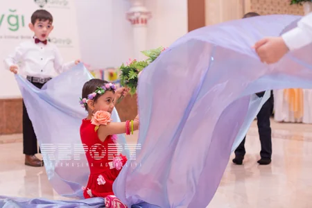 Daun sindromlu uşaqlar Heydər Əliyevin doğum günü münasibətilə keçirilən tədbirdə çıxış edib
