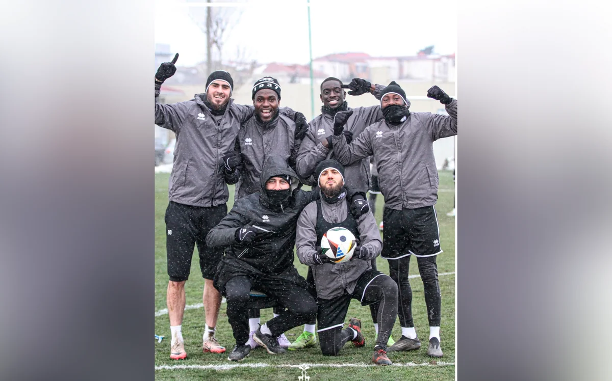 Neftçinin üç futbolçusu Kəpəzlə oyunu buraxacaq