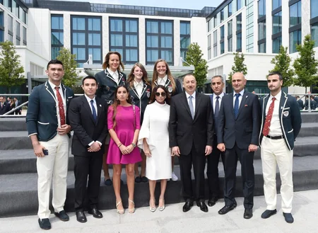Prezidentin iştirakı ilə İslamiadanın qalib idmançıları, onların məşqçiləri və idman ictimaiyyətinin nümayəndələri ilə görüş keçirilib