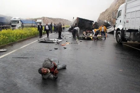 Traffic accident in southeast Turkey leaves 13 dead