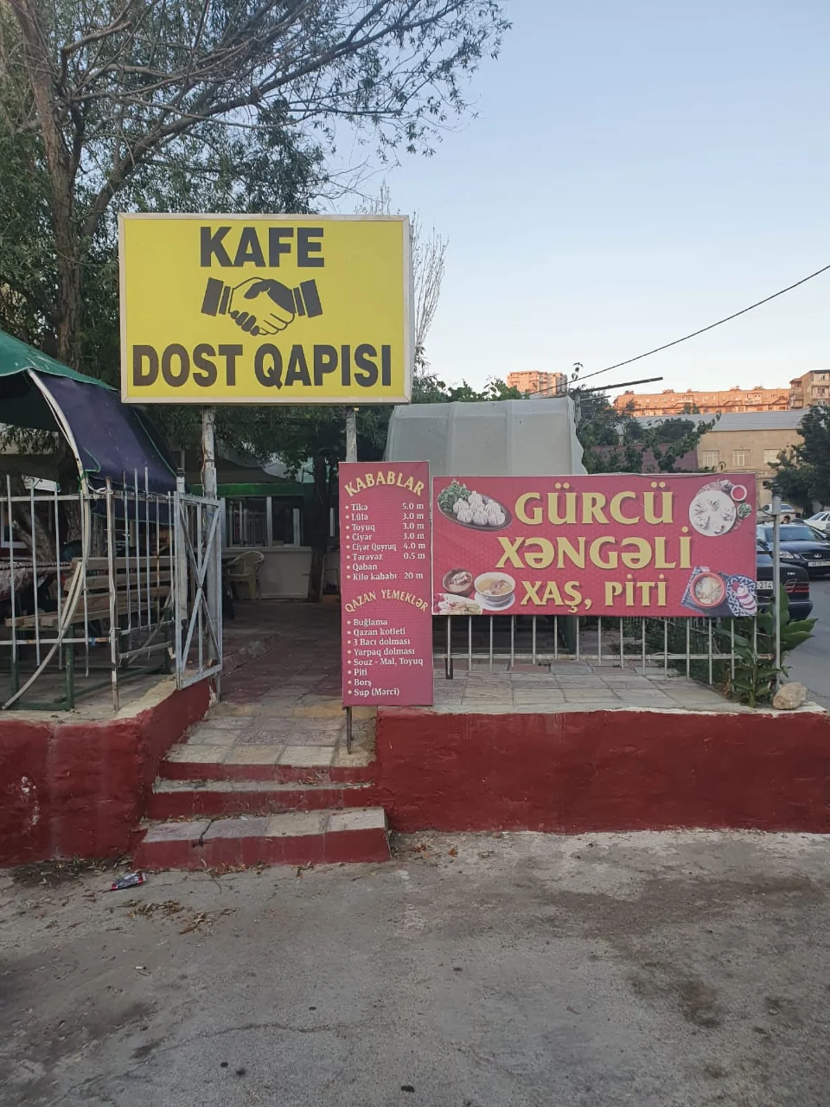 Bakıda kafedə karantin qaydalarını pozanlar saxlanıldı