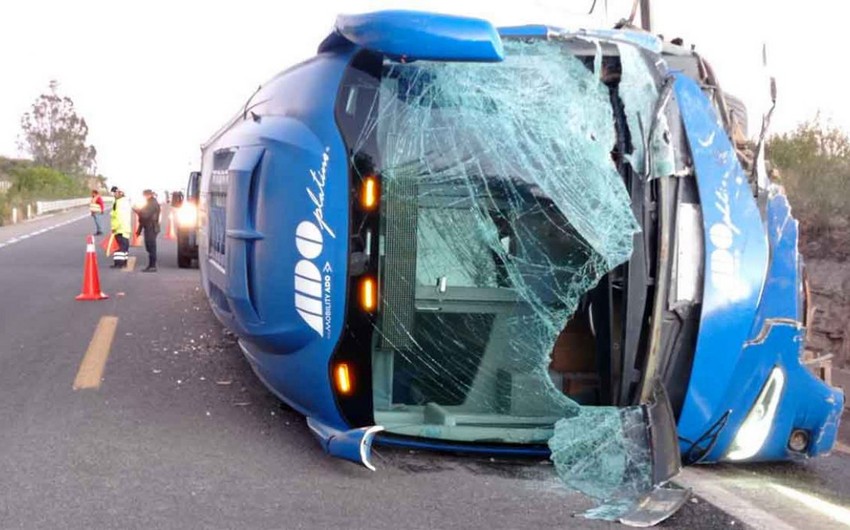 Meksikada avtobus aşıb, ölənlər və yaralananlar var