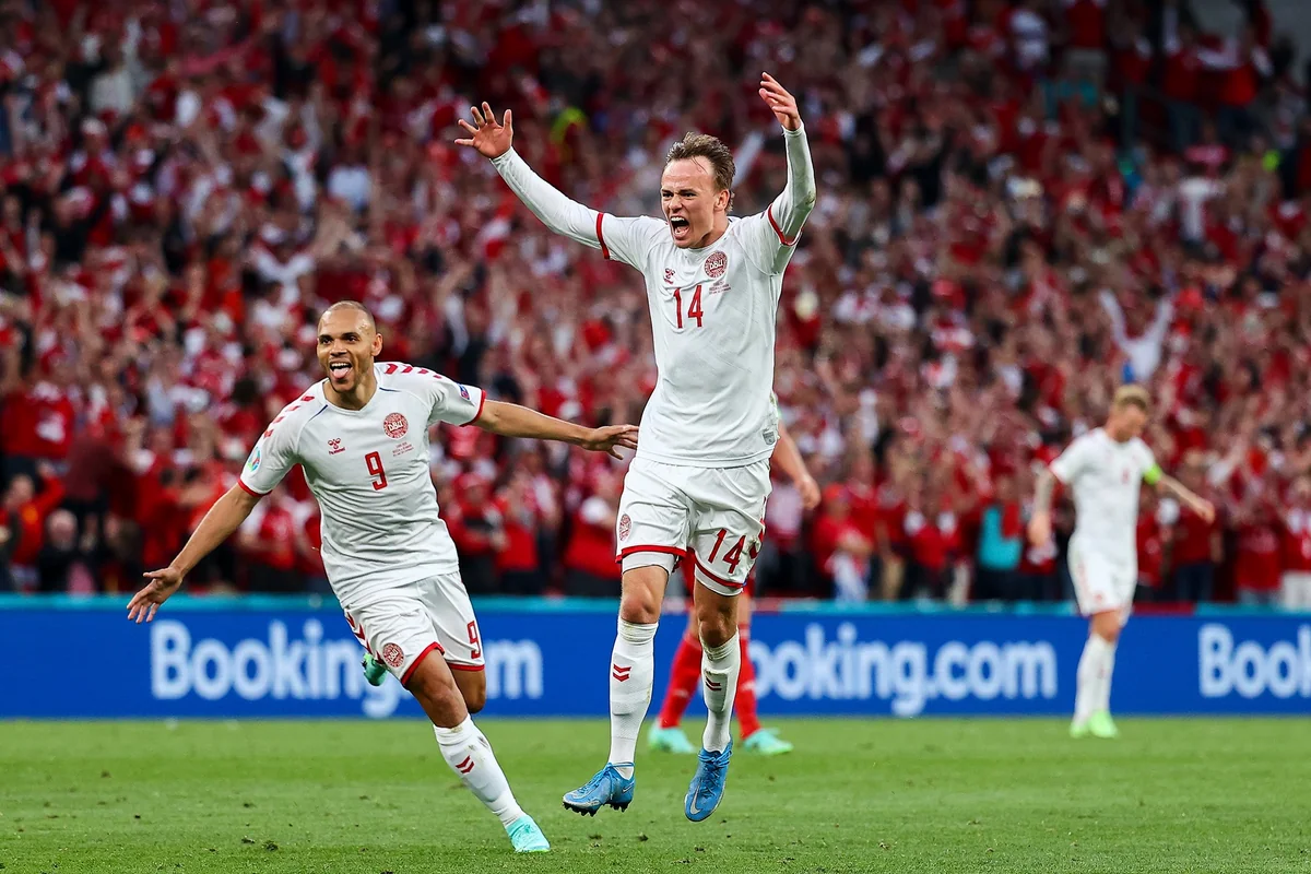 AVRO-2020: Danimarka 1/8 finalda, Rusiya qrupda qaldı