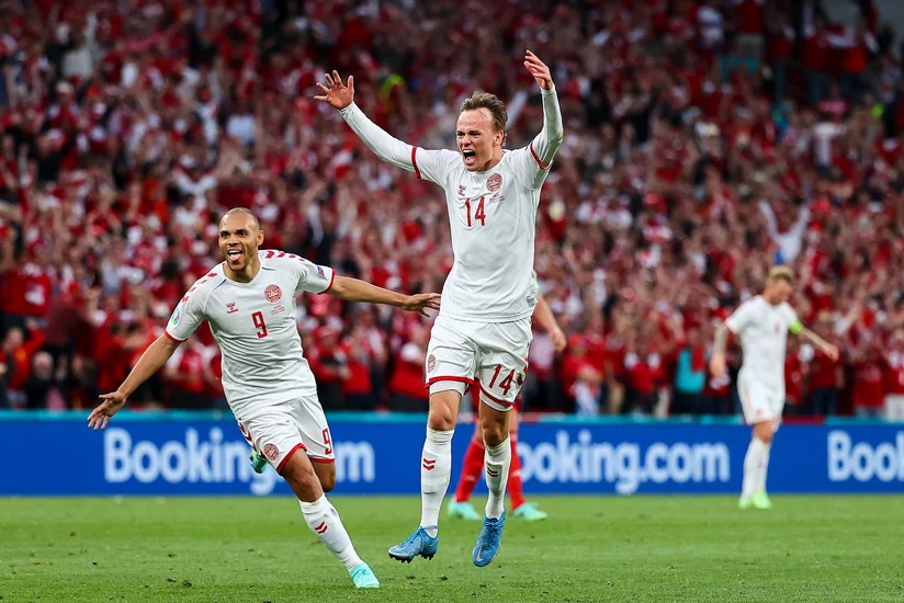Евро-2020: Дания разгромила Россию и вышла в плей-офф