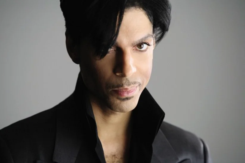 Prinsin Purple Rain filmində çəkildiyi gödəkçə auksiona çıxarılacaq