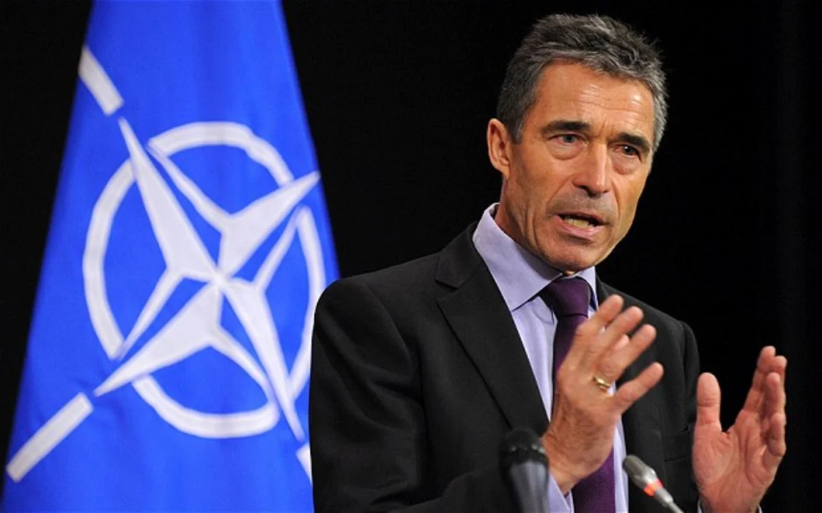 Rasmussen: Rusiya Avropa ilə hibrid müharibə aparmaq yolundadır