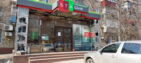 PHOTO REPORT from residential quarters in Kyiv subjected to missile attack