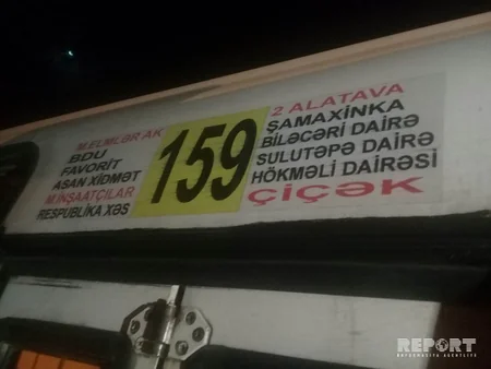 Bakıda sərnişin avtobusu yük maşınına çırpılıb, 8 nəfər xəsarət alıb - FOTO
