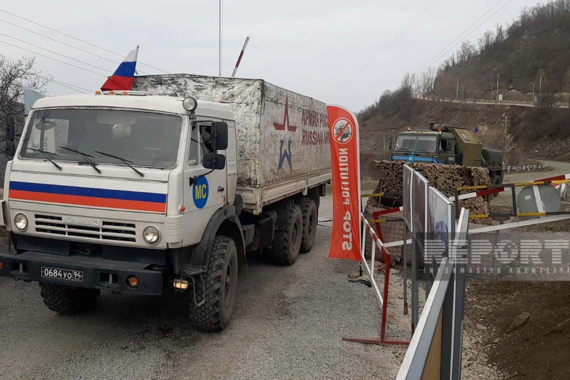 По дороге Ханкенди-Лачын беспрепятственно проехали 89 автомобилей российских миротворцев