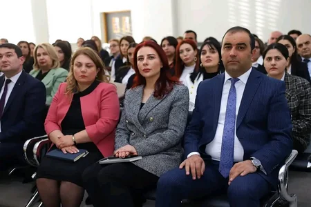 Coşqun Əliyev təhsil işçilərinə təqdim olunub
