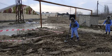 Zabrat qəsəbəsində tank əleyhinə mina tapılıb