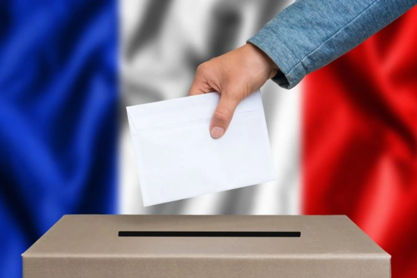 Fransada hakim koalisiya və solçular parlament seçkilərində səslərin 25 %-ni toplayıb