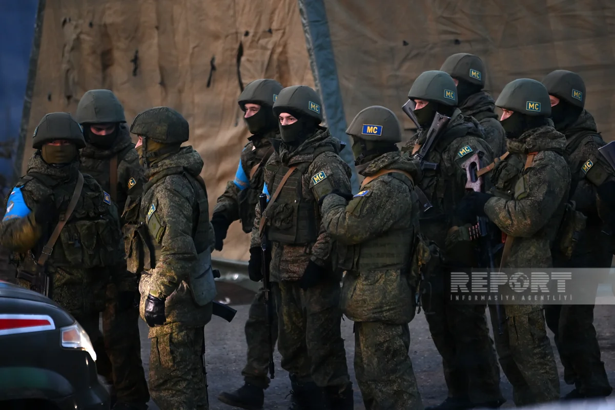 Russian peacekeepers bring additional forces to protest site on Shusha-Khankandi road