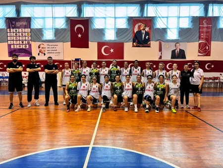Azərbaycanın basketbol milliləri yoxlama görüşləri keçirib