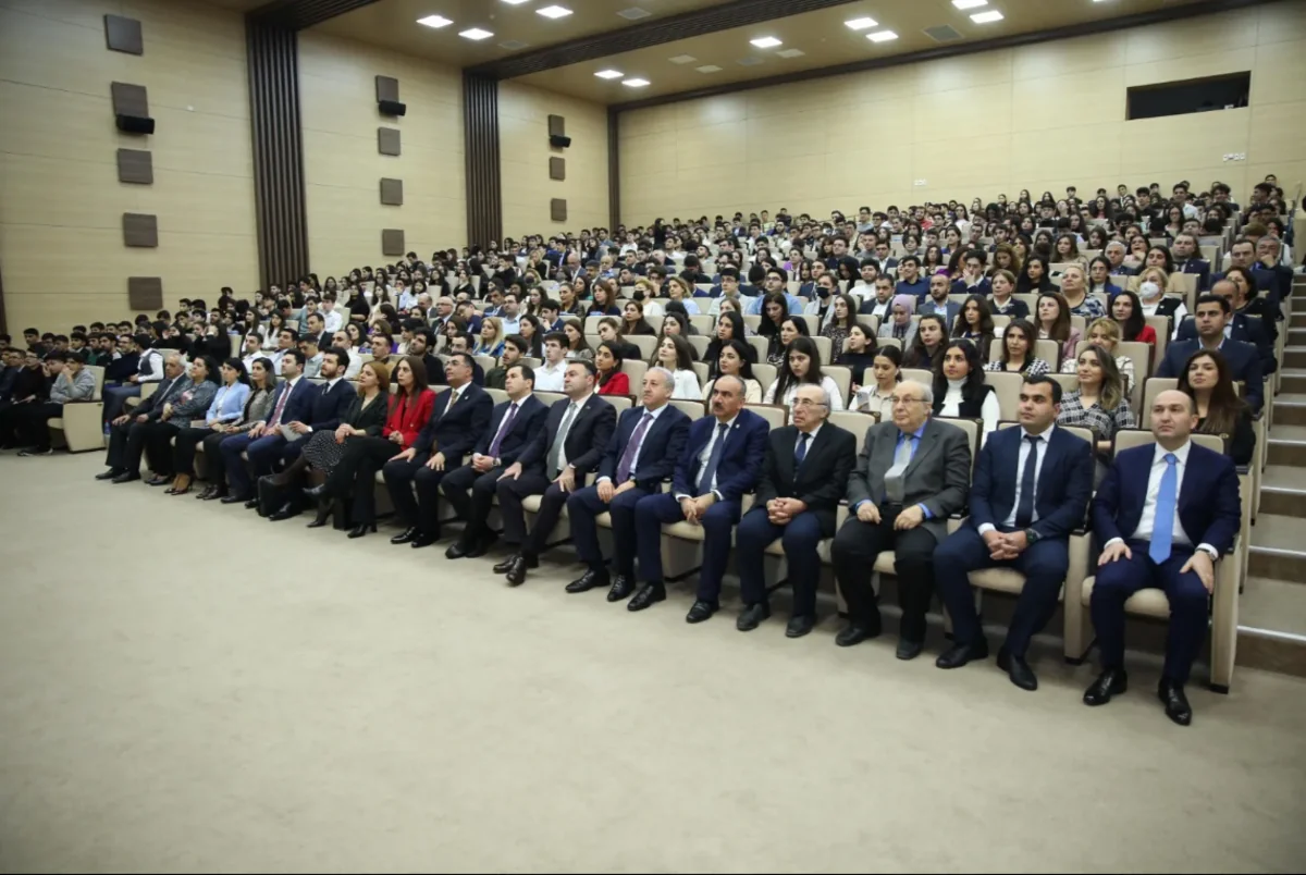 Bakı Ali Neft Məktəbində Gənclər Günü qeyd olunub