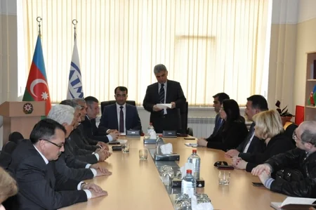​Turizm Universiteti ilə Mədəniyyətşünaslıq Mərkəzi arasında memorandum imzalanıb