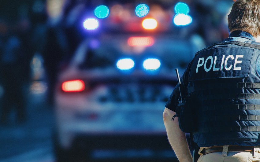Trampı açıq şəkildə dəstəkləyən polis işdən çıxarıldı