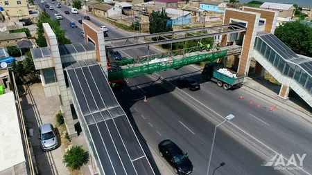 Binəqədidə yerüstü piyada keçidində təmir-bərpa işləri aparılır