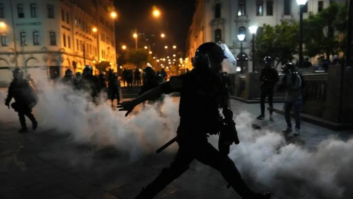 Peruda etiraz aksiyaları zamanı 3 nəfər ölüb