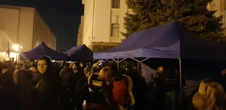 Ukraynada Zelenskinin ofisi yaxınlığında yeni etiraz aksiyası başlayıb - FOTO