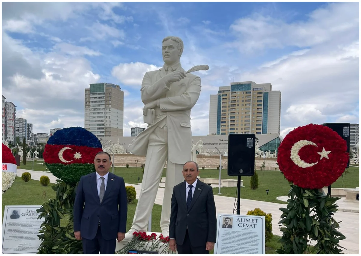 Ankarada Əhməd Cavadın heykəlinin açılışı olub