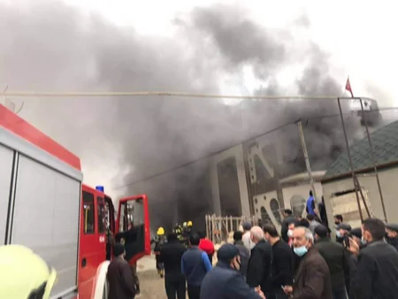 Bakıda baş verən güclü yanğın söndürülüb