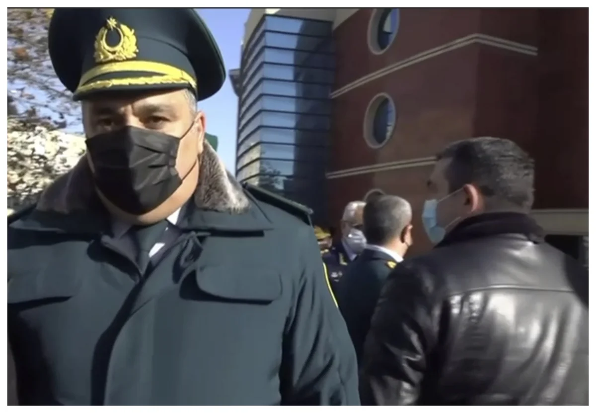 DSX rəhbərliyi jurnalistlərə qarşı nalayiq hərəkətlər edən Rövşən Cahangirova məzəmmət elan edib