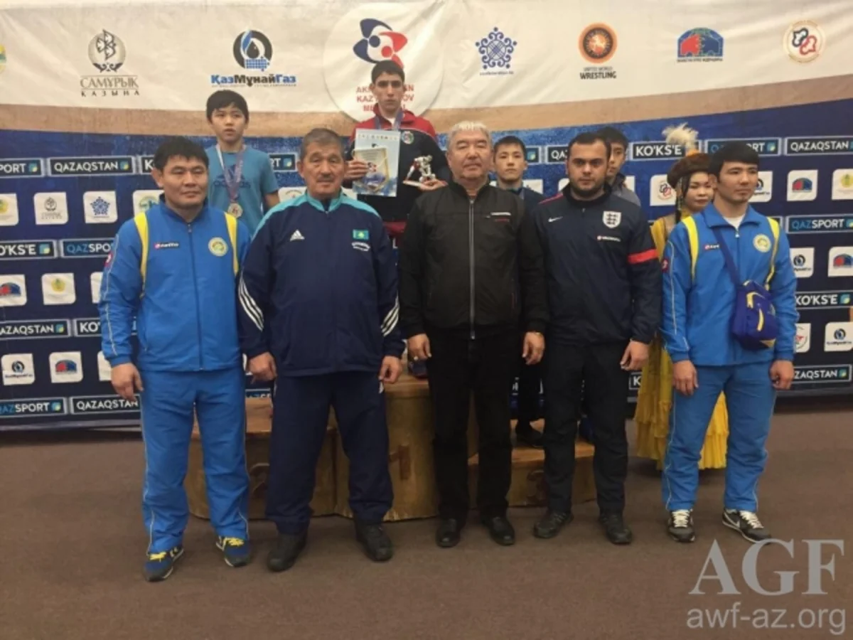 Azərbaycan güləşçiləri Astanada 3 qızıl medal qazanıblar