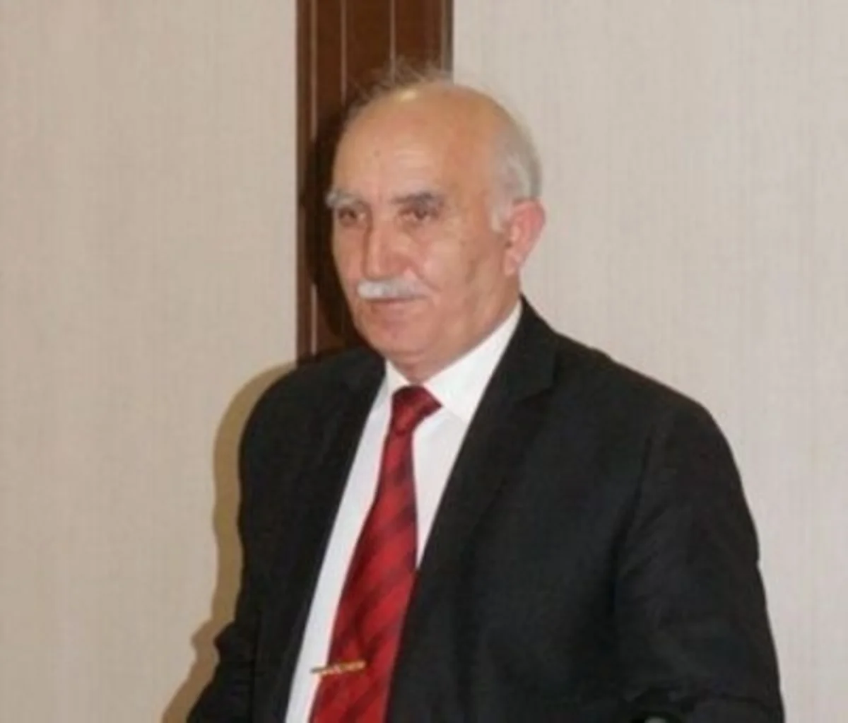 Məhkəmə atası avtomobillə vurularaq öldürülən tanınmış jurnalistin şikayətini qismən təmin edib