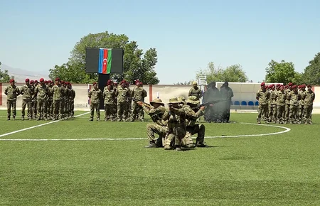 Əlahiddə Ümumqoşun Orduda Silahlı Qüvvələr Günü qeyd olunub