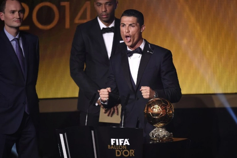 Kriştiano Ronaldo dördüncü dəfə Qızıl topa sahib çıxıb