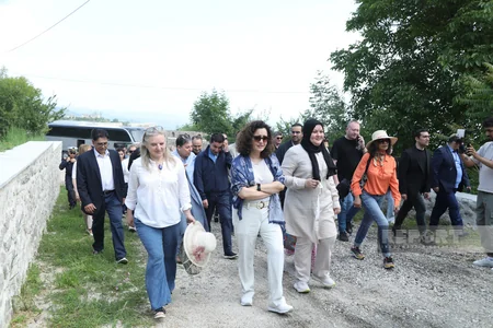 Xarici diplomatlar Şuşada Üzeyir Hacıbəyovun ev-muzeyində olublar