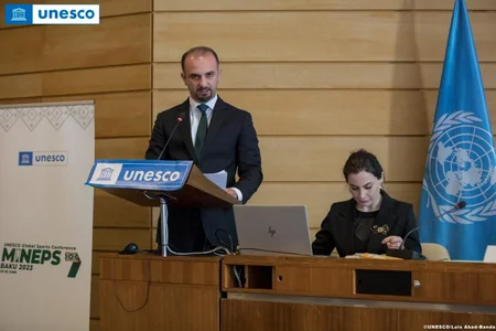 Fərid Qayıbov UNESCO-ya üzv ölkələrin Daimi nümayəndəliklərinin sessiyasında çıxış edib