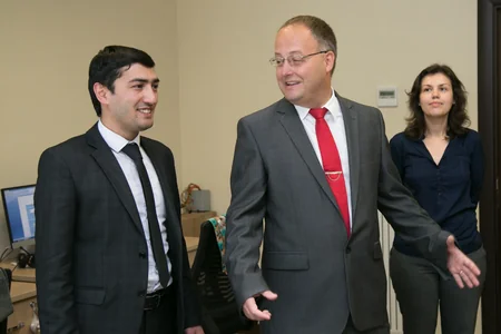 Rumıniyanın Azərbaycandakı səfiri Report informasiya agentliyində olub - FOTO