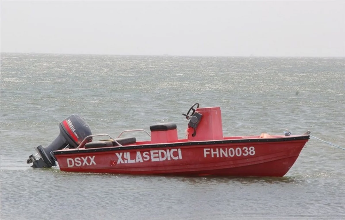 Dənizdə batma təhlükəsi ilə üzləşənlər xilas olunub