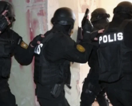 Bakıda iki nəfər silahlı şəxs saxlanılıb
