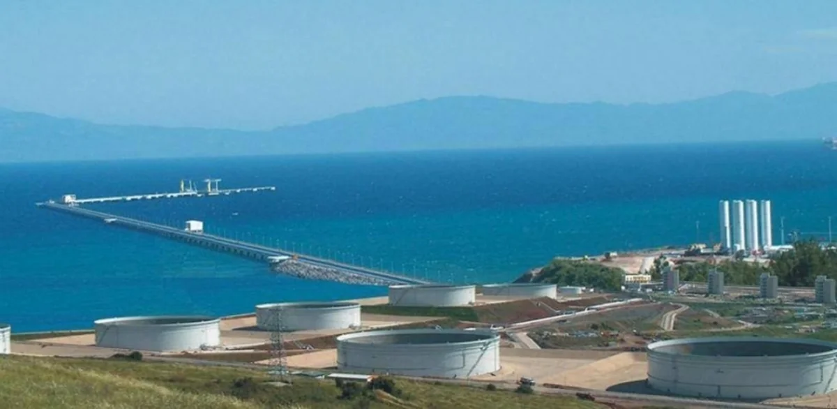 SOCAR Ceyhan limanından neft ixracını artırıb