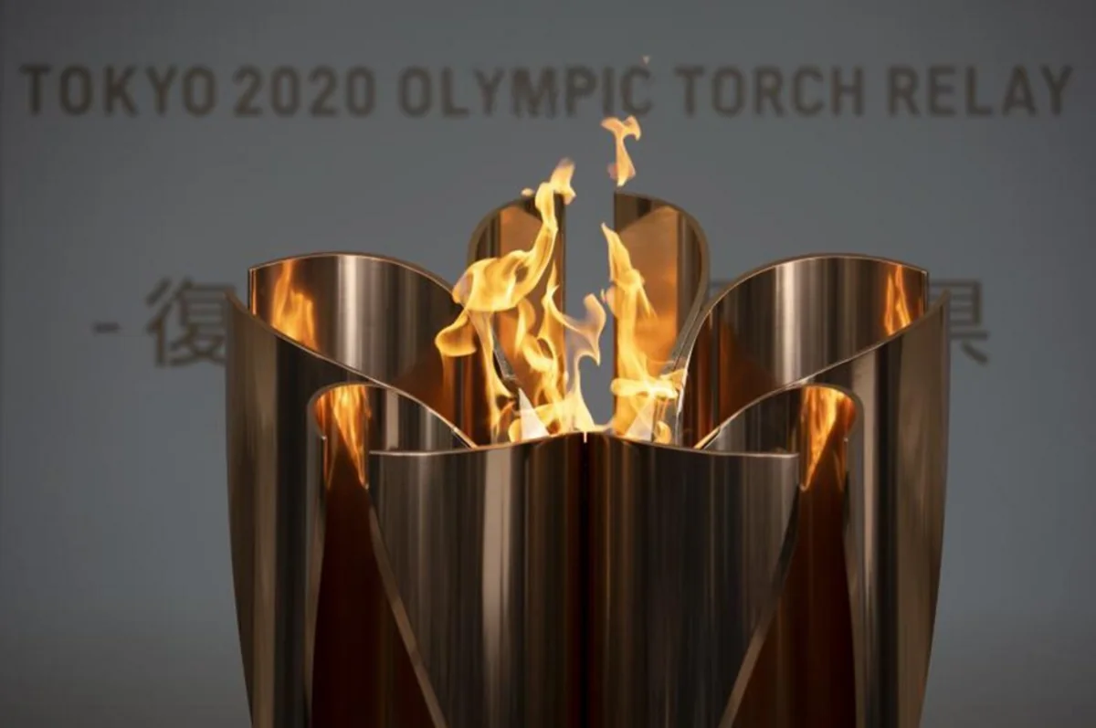 Tokio olimpiadasının məşəli sərgidən çıxarılır