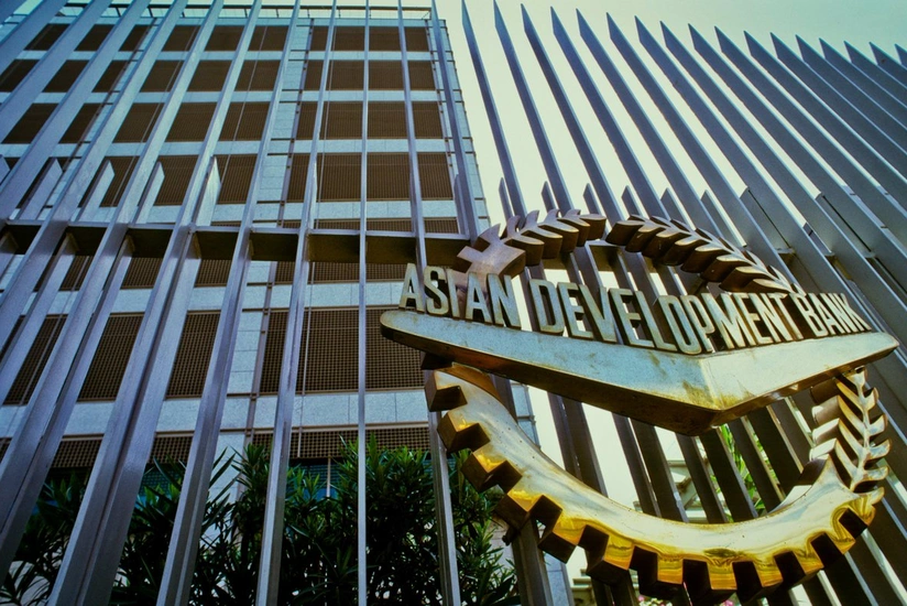 ADB: Long-term lending in Azerbaijan severely reduced due to pandemic