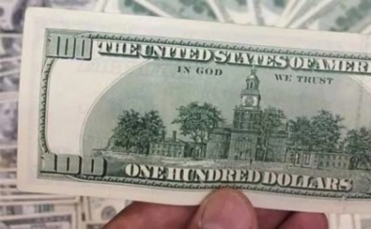 Bakı şəhər sakinindən saxta əskinaslı ABŞ dolları götürülüb