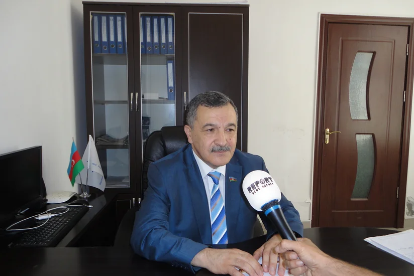 Aydın Mirzəzadə: “Mingəçevir Dövlət Universitetinin hicaba qadağa qoyması doğru deyil