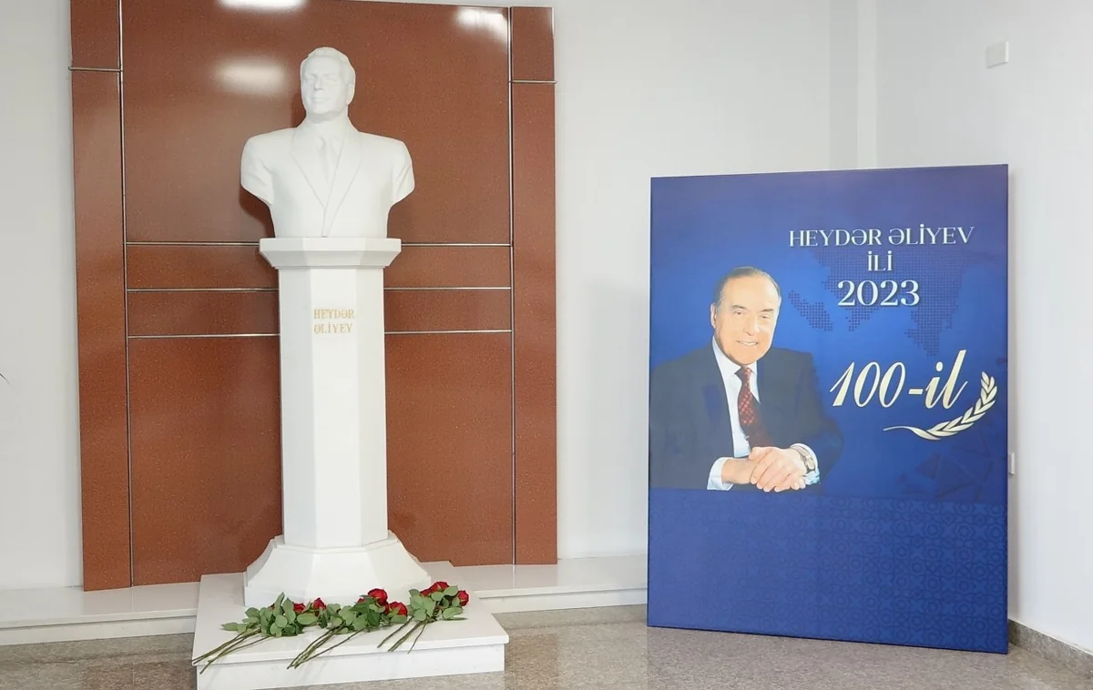 Dövlət Agentliyində “Heydər Əliyev İli”nə həsr olunmuş tədbir keçirilib