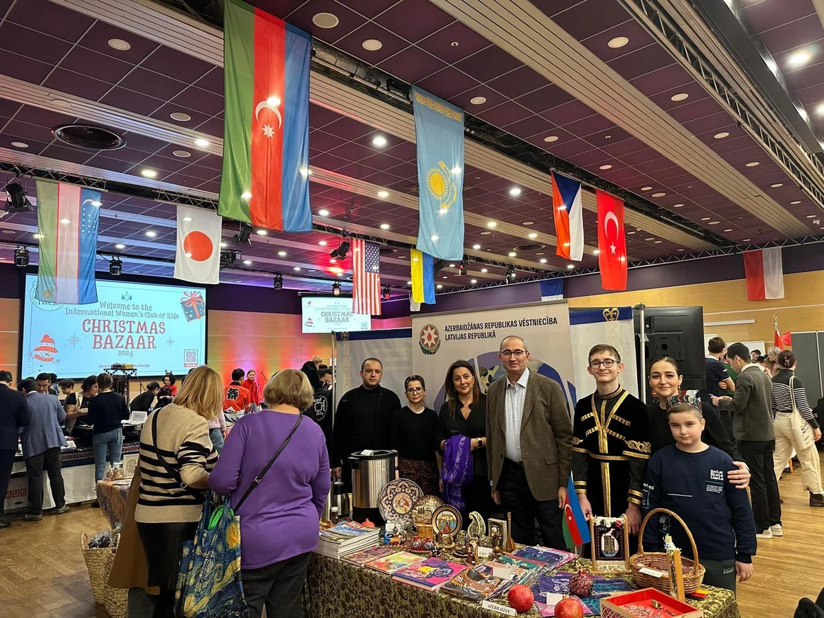 Azərbaycanın Riqadakı səfirliyi Beynəlxalq Milad Yarmarkasında təmsil olunub