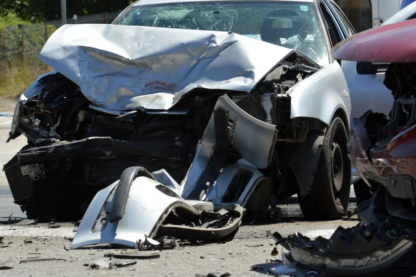 Tovuzda avtomobil aşıb, ölən var