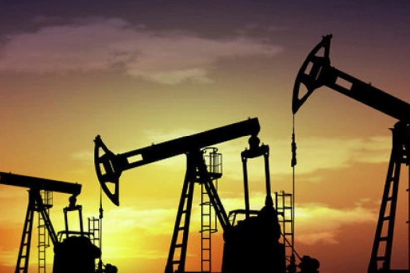 Azerbaijani oil price gets below 45 USD on markets