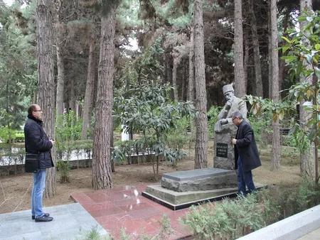 Litvalı professor: Ermənilərin başqa xalqlara qarşı olan aqressivliyinə görə bu ölkəyə səfərlərdən imtina etdim
