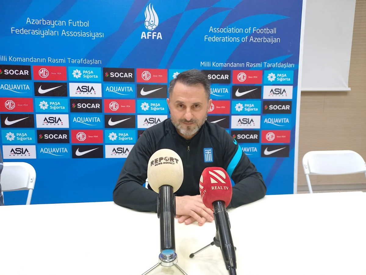 Yunanıstanlı baş məşqçi: Azərbaycan millisi daha keyfiyyətli komandadır