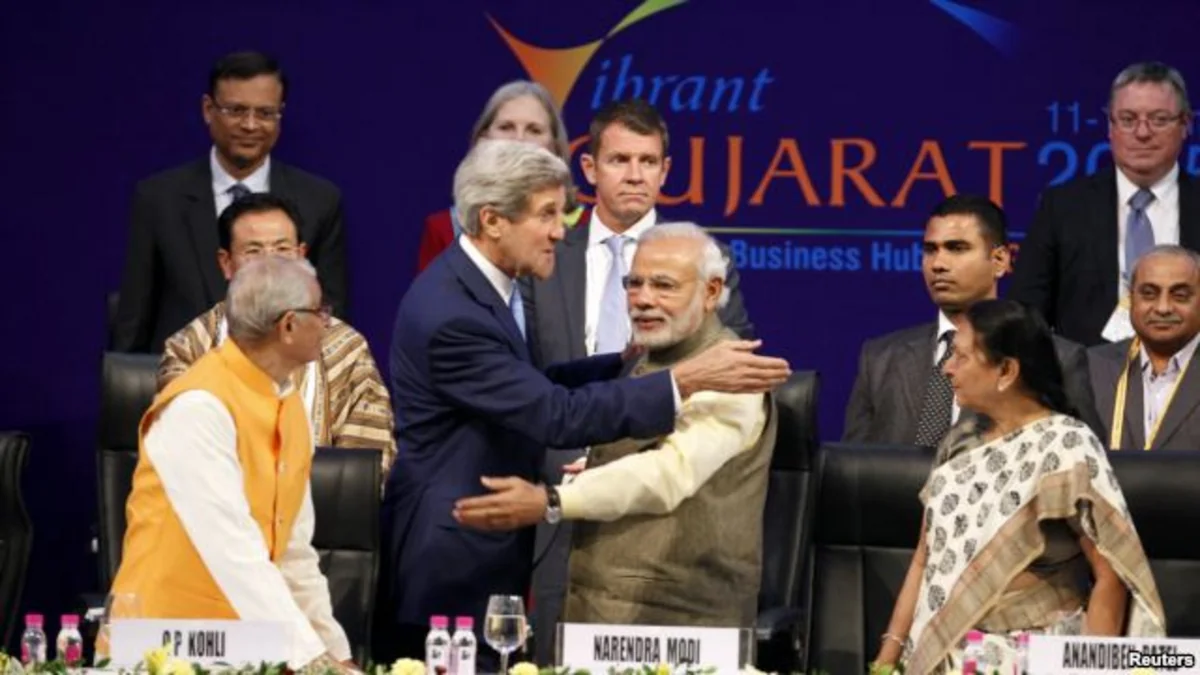 ABŞ dövlət katibi Hindistandadır