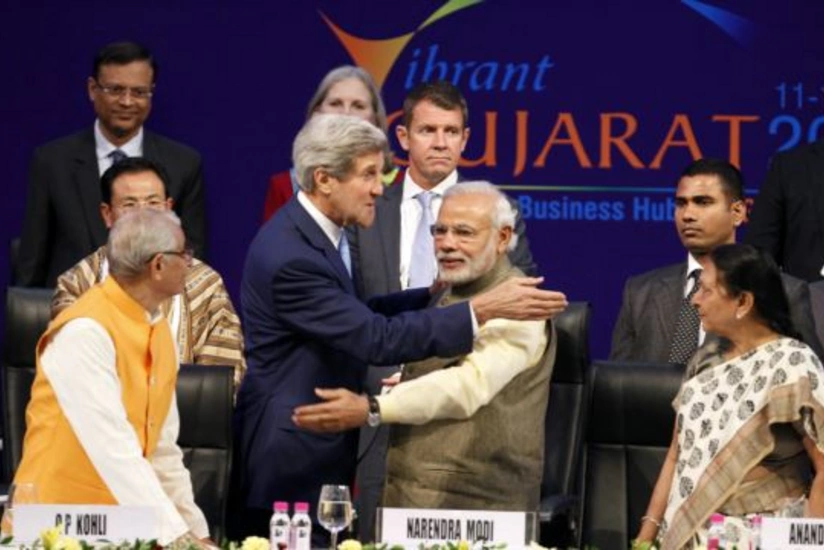 ABŞ dövlət katibi Hindistandadır